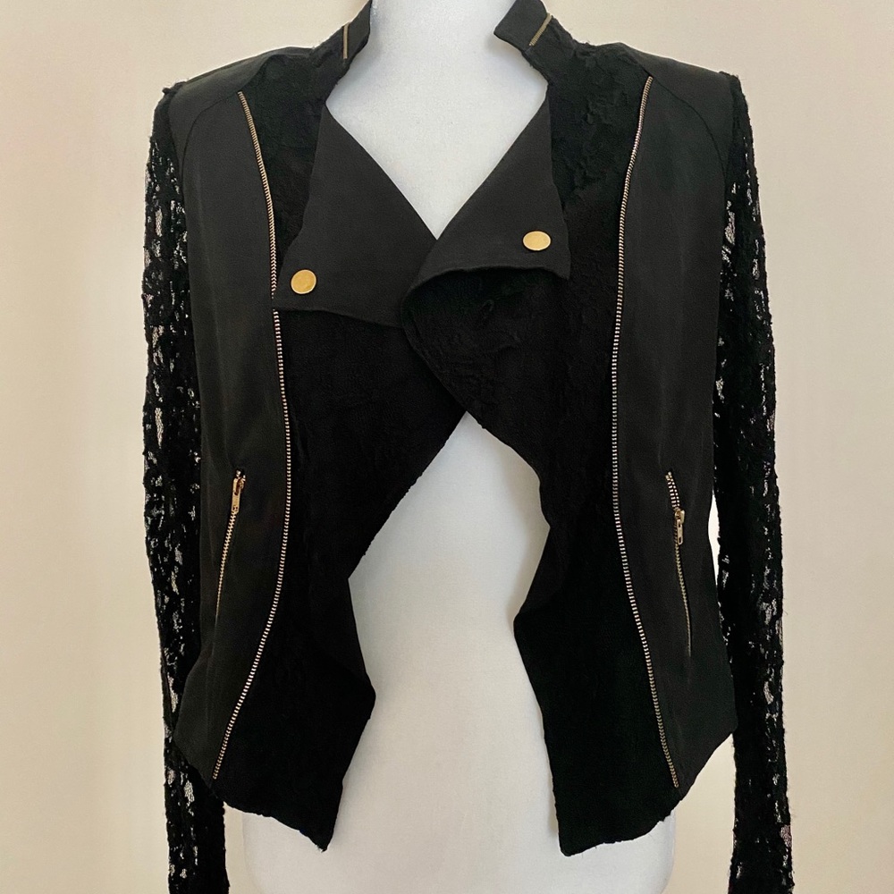 Arden B Lace Blazer